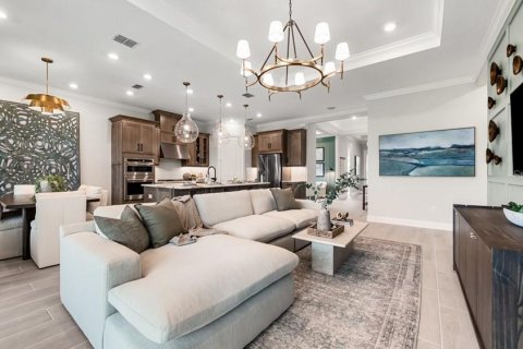 House in Winter Garden, Florida 3 bedrooms, 193.7 sq.m. № 2236011 - photo 11