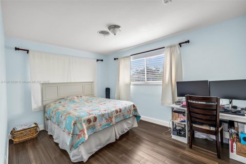 House in Fort Lauderdale, Florida 3 bedrooms, 160.26 sq.m. № 1971341 - photo 18