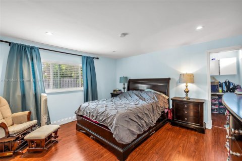 House in Fort Lauderdale, Florida 3 bedrooms, 160.26 sq.m. № 1971341 - photo 15