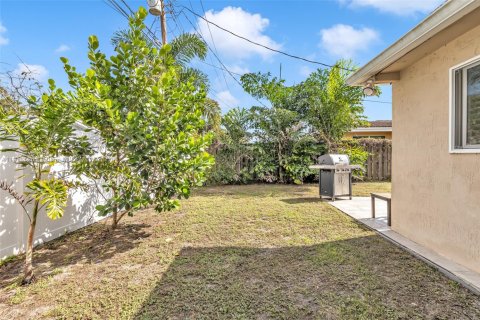 House in Fort Lauderdale, Florida 3 bedrooms, 160.26 sq.m. № 1971341 - photo 27