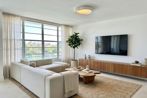 Купить кондоминиум в Бей-Харбор-Айлендс, Флорида 2 спальни, 103.86м2, № 1996164 - фото 18