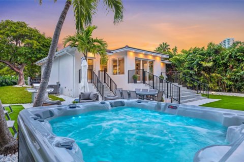 House in Miami, Florida 3 bedrooms № 1768561 - photo 29