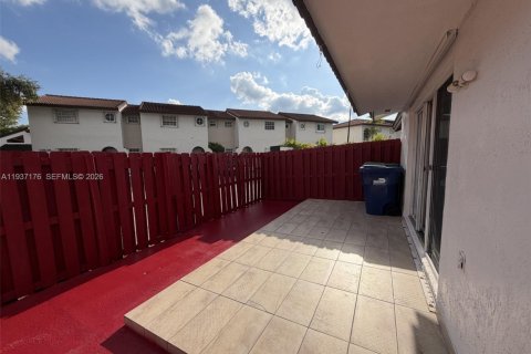 Condo in Miami, Florida, 2 bedrooms  № 2152594 - photo 19