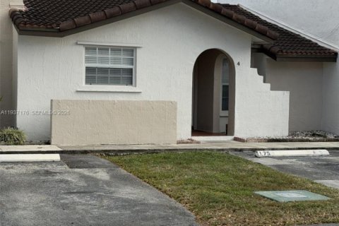 Condo in Miami, Florida, 2 bedrooms № 2152594