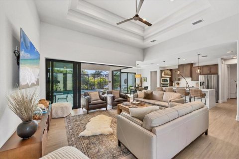 House in Port Charlotte, Florida 4 bedrooms, 229.65 sq.m. № 2166453 - photo 6