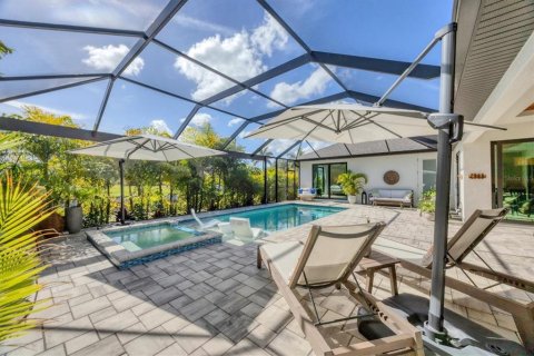 House in Port Charlotte, Florida 4 bedrooms, 229.65 sq.m. № 2166453 - photo 29