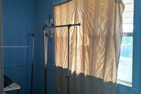 Condo in Miami Gardens, Florida, 1 bedroom  № 1951153 - photo 20