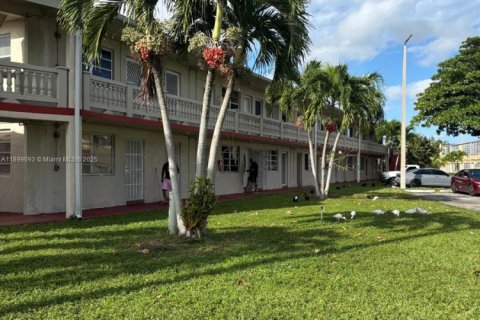 Condo in Miami Gardens, Florida, 1 bedroom  № 1951153 - photo 7