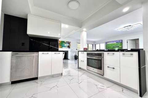 Купить кондоминиум в Орландо, Флорида 5 комнат, 171.68м2, № 1822700 - фото 17