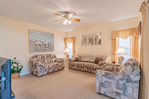 Casa en venta en Kissimmee, Florida, 3 dormitorios, 149.48 m2 № 2238447 - foto 11