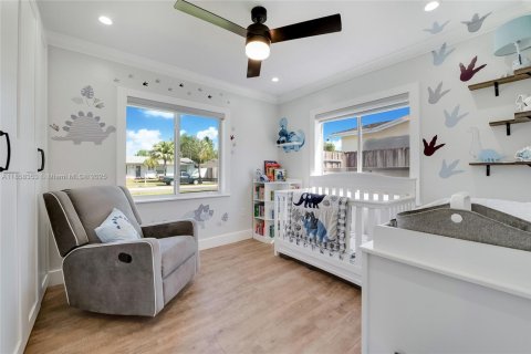 Casa en venta en Cutler Bay, Florida, 3 dormitorios, 150.5 m2 № 1882082 - foto 12