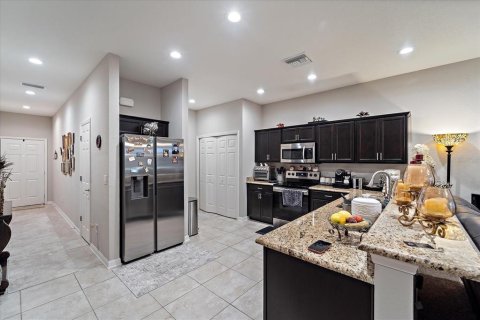Touwnhouse à vendre à Sarasota, Floride: 3 chambres, 163.32 m2 № 1565563 - photo 3