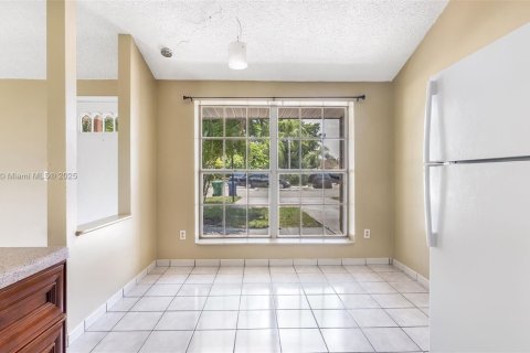 Casa en venta en Miramar, Florida, 2 dormitorios, 92.07 m2 № 1857449 - foto 8