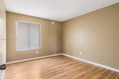 Casa en venta en Miramar, Florida, 2 dormitorios, 92.07 m2 № 1857449 - foto 11