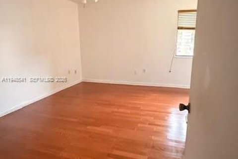 Copropriété à vendre à Miami, Floride: 2 chambres, 108.6 m2 № 2004243 - photo 12