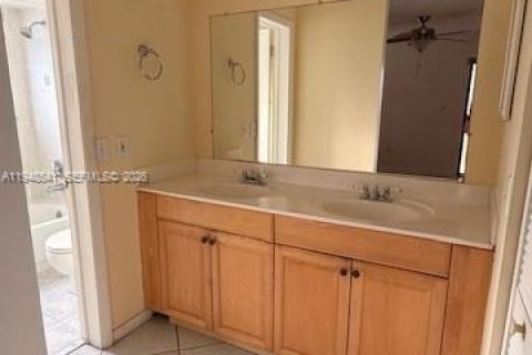 Copropriété à vendre à Miami, Floride: 2 chambres, 108.6 m2 № 2004243 - photo 8