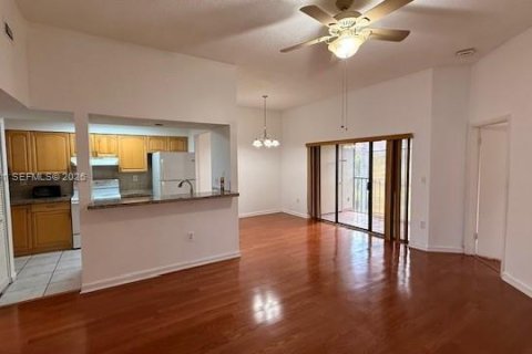 Купить кондоминиум в Майами, Флорида 2 спальни, 108.6м2, № 2004243 - фото 28