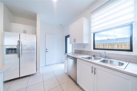 Touwnhouse à vendre à Fort Lauderdale, Floride: 3 chambres, 147.34 m2 № 1971657 - photo 18