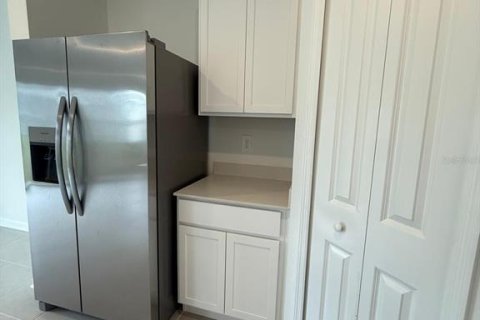 Casa en alquiler en Lake Wales, Florida, 4 dormitorios, 174.1 m2 № 2098506 - foto 12