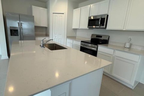 Casa en alquiler en Lake Wales, Florida, 4 dormitorios, 174.1 m2 № 2098506 - foto 9