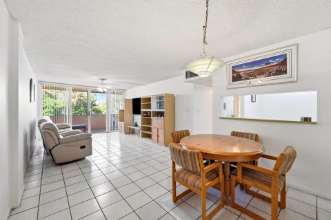 Condominio en venta en Pompano Beach, Florida, 2 dormitorios, 95.22 m2 № 2084501 - foto 19