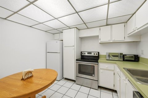 Condominio en venta en Pompano Beach, Florida, 2 dormitorios, 95.22 m2 № 2084501 - foto 21