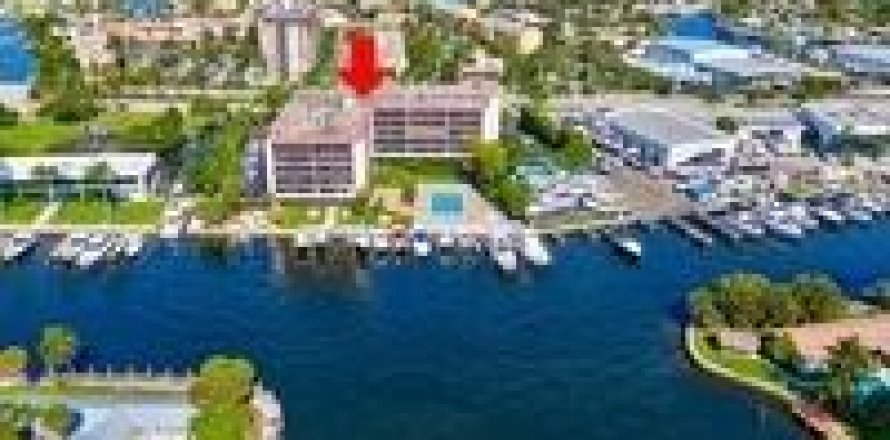 Condominio en Pompano Beach, Florida, 2 dormitorios  № 2084501