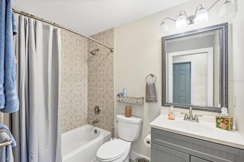 Villa ou maison à louer à Englewood, Floride: 2 chambres, 111.48 m2 № 1775587 - photo 24