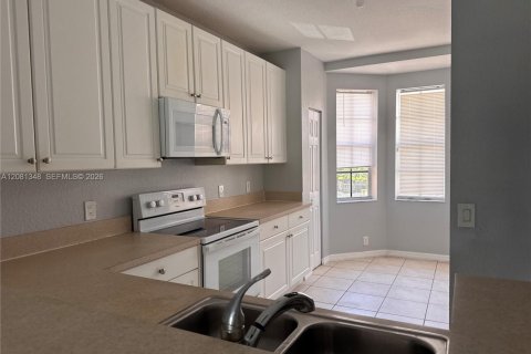 Touwnhouse à louer à Boynton Beach, Floride: 3 chambres, 144.65 m2 № 2344233 - photo 3