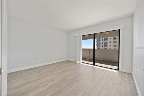 Condominio en alquiler en Tampa, Florida, 2 dormitorios, 122.63 m2 № 2196670 - foto 17