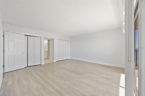 Condominio en alquiler en Tampa, Florida, 2 dormitorios, 122.63 m2 № 2196670 - foto 10