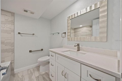 Condominio en alquiler en Tampa, Florida, 2 dormitorios, 122.63 m2 № 2196670 - foto 19