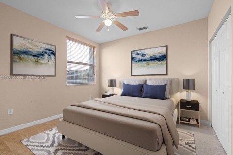 Купить виллу или дом в Хомстед, Флорида 4 спальни, 258.55м2, № 2062907 - фото 16