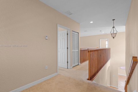 Купить виллу или дом в Хомстед, Флорида 4 спальни, 258.55м2, № 2062907 - фото 18