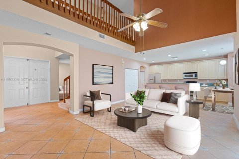 Купить виллу или дом в Хомстед, Флорида 4 спальни, 258.55м2, № 2062907 - фото 8