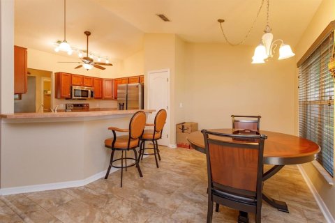 House in Eustis, Florida 3 bedrooms, 189.06 sq.m. № 1855547 - photo 13