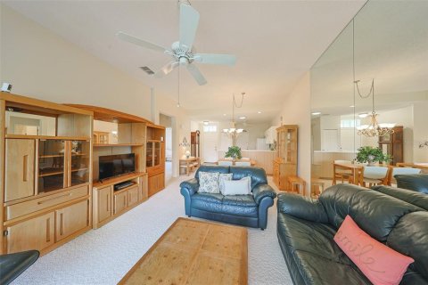 Condo in Sun City Center, Florida, 2 bedrooms  № 1772028 - photo 15