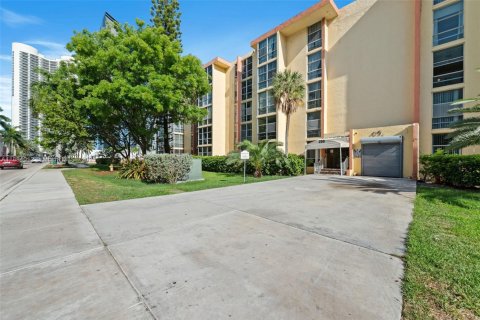 Copropriété à vendre à Sunny Isles Beach, Floride: 1 chambre, 50.72 m2 № 1930328 - photo 3