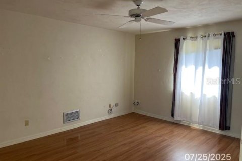 Villa ou maison à vendre à Ormond Beach, Floride: 2 chambres, 262.73 m2 № 1884090 - photo 15