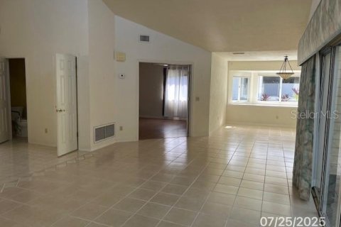 Villa ou maison à vendre à Ormond Beach, Floride: 2 chambres, 262.73 m2 № 1884090 - photo 14