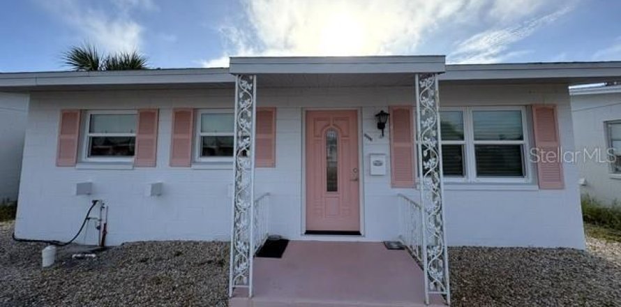 House in Sun City Center, Florida 1 bedroom, 77.48 sq.m. № 2379620