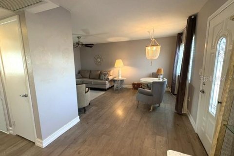 House in Sun City Center, Florida 1 bedroom, 77.48 sq.m. № 2379620 - photo 13