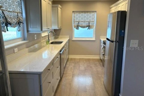 House in Sun City Center, Florida 1 bedroom, 77.48 sq.m. № 2379620 - photo 5