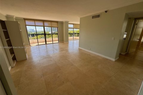 Copropriété à louer à Aventura, Floride: 2 chambres, 126.44 m2 № 1951194 - photo 2