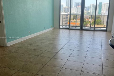 Copropriété à vendre à Miami Beach, Floride: 2 chambres, 119.57 m2 № 1938406 - photo 1