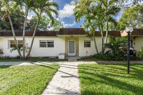 Adosado en Deerfield Beach, Florida 2 dormitorios, 110.37 m2 № 2083195