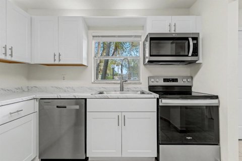 Adosado en venta en Deerfield Beach, Florida, 2 dormitorios, 110.37 m2 № 2083195 - foto 2