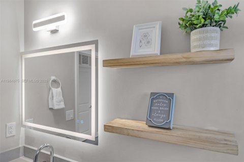 Купить виллу или дом в Форт-Лодердейл, Флорида 3 спальни, 111.11м2, № 2026246 - фото 20