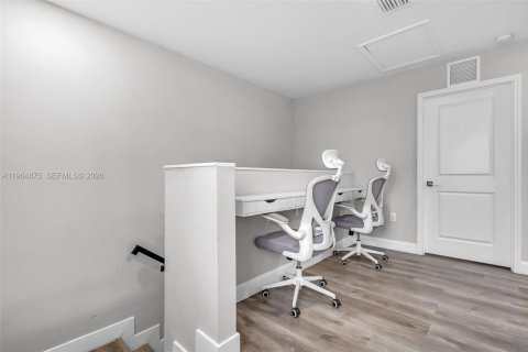 Купить виллу или дом в Форт-Лодердейл, Флорида 3 спальни, 111.11м2, № 2026246 - фото 30