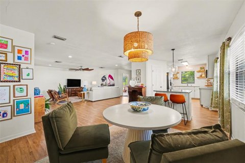 Casa en venta en Lakeland, Florida, 3 dormitorios, 178 m2 № 2151806 - foto 13